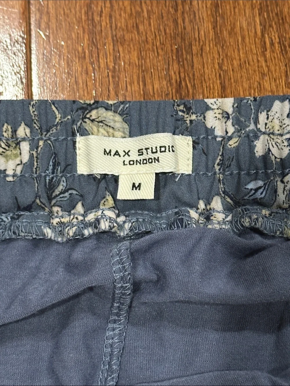 Max Studio graduated pleat